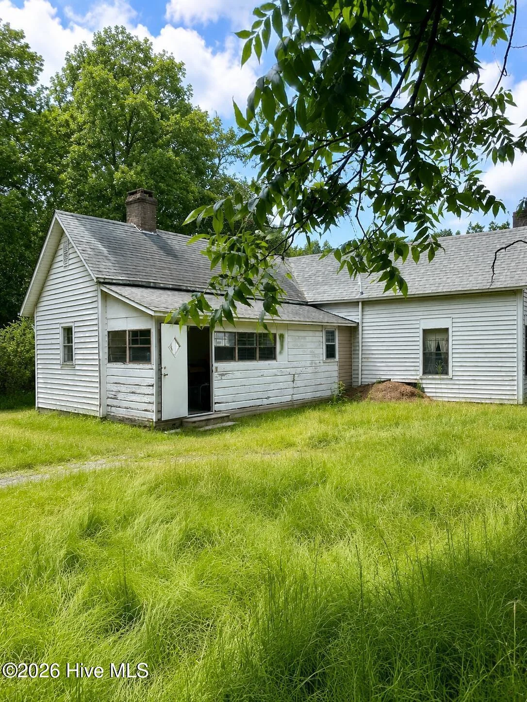 305 Pinehurst Avenue