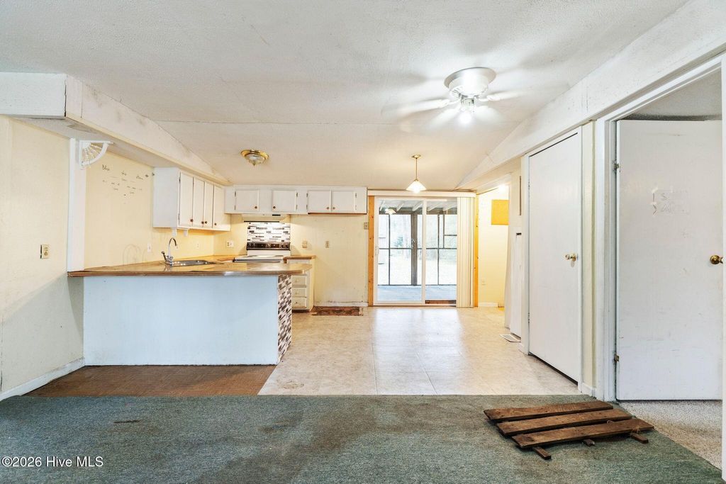 Photo of 106 Hermitage Road, Castle Hayne, NC 28429 (MLS # 100555991)