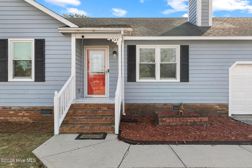 Photo of 174 Core Road, Richlands, NC 28574 (MLS # 100541660)