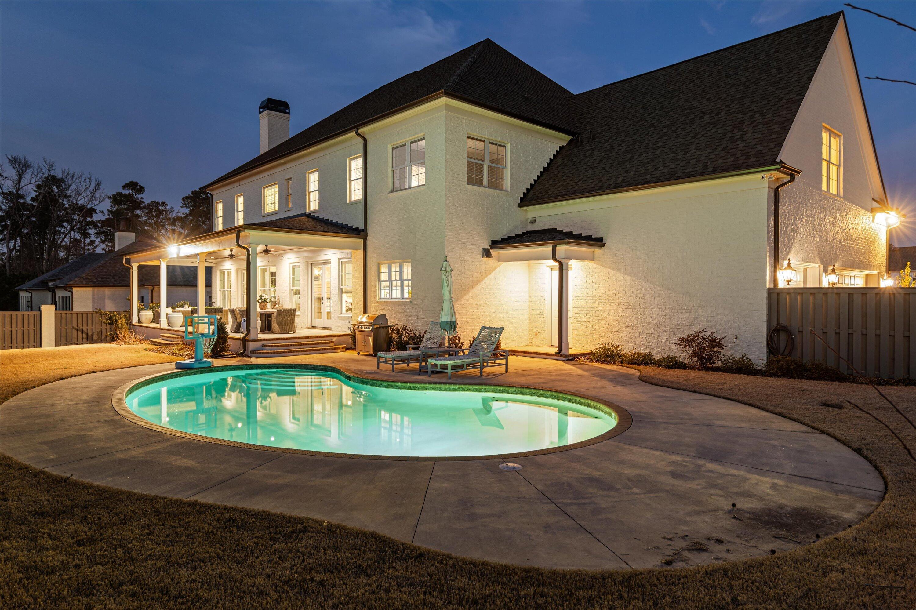 129 Mayfair Abbey Lane