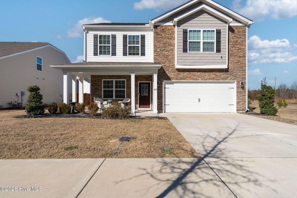 Photo of 2005 Chiles Drive, New Bern, NC 28562 (MLS # 100552417)