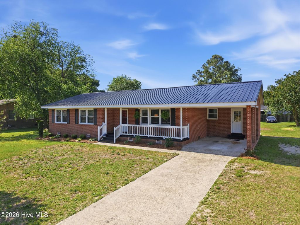 Photo of 755 Central Avenue, Kinston, NC 28504 (MLS # 100574070)