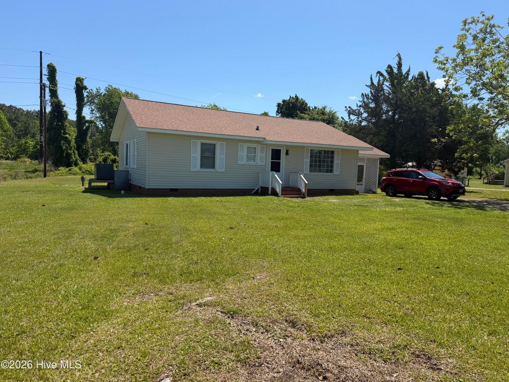 Photo of 1908 Highway 101, Beaufort, NC 28516 (MLS # 100571524)