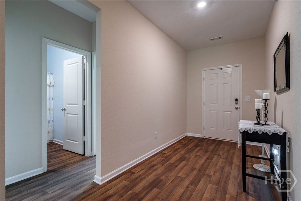 Photo of 410 Meadowbend Circle, Athens, GA 30606 (MLS # CL347015)