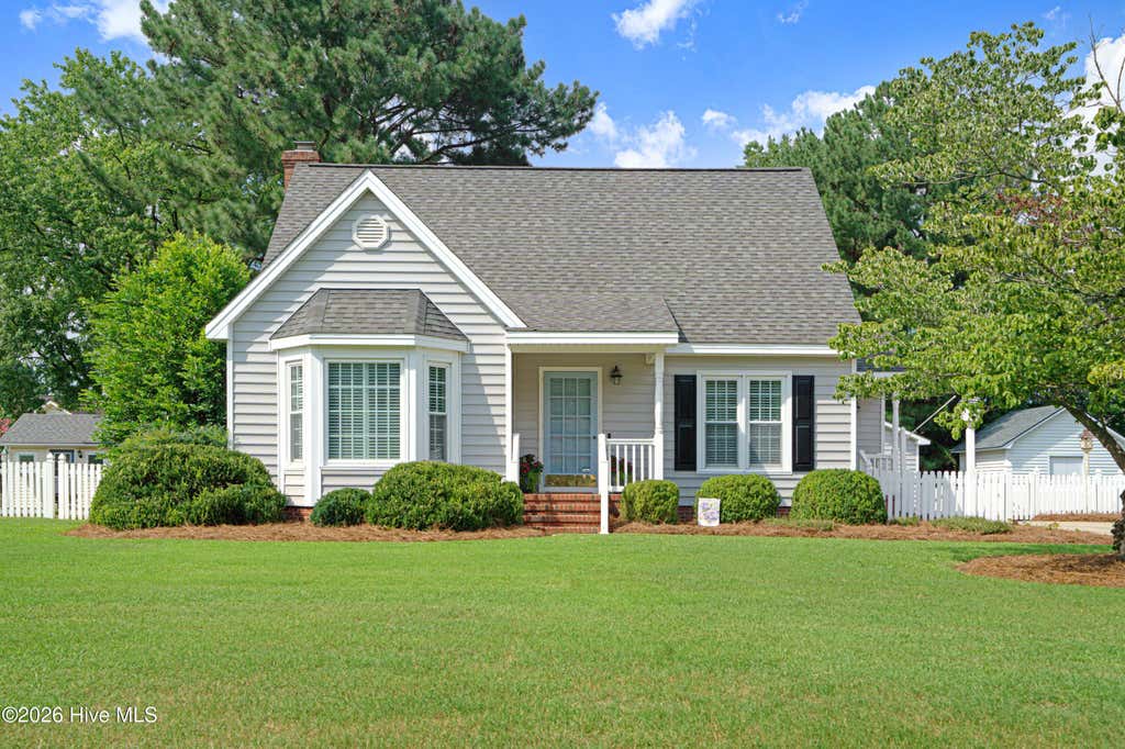 Photo of 708 Prestwick Drive, Nashville, NC 27856 (MLS # 100593863)
