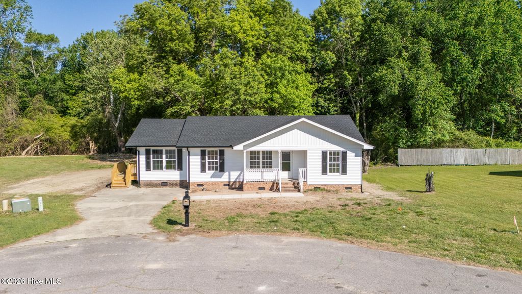 Photo of 104 Nates Drive, Hertford, NC 27944 (MLS # 100570049)