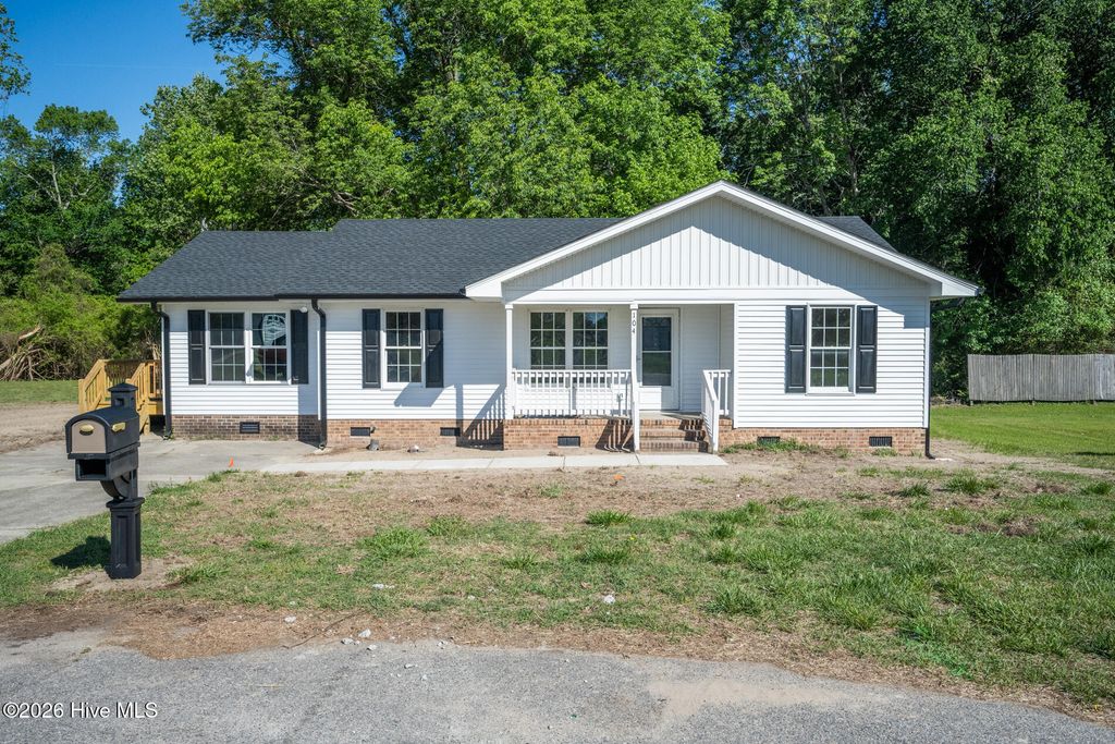 Photo of 104 Nates Drive, Hertford, NC 27944 (MLS # 100570049)