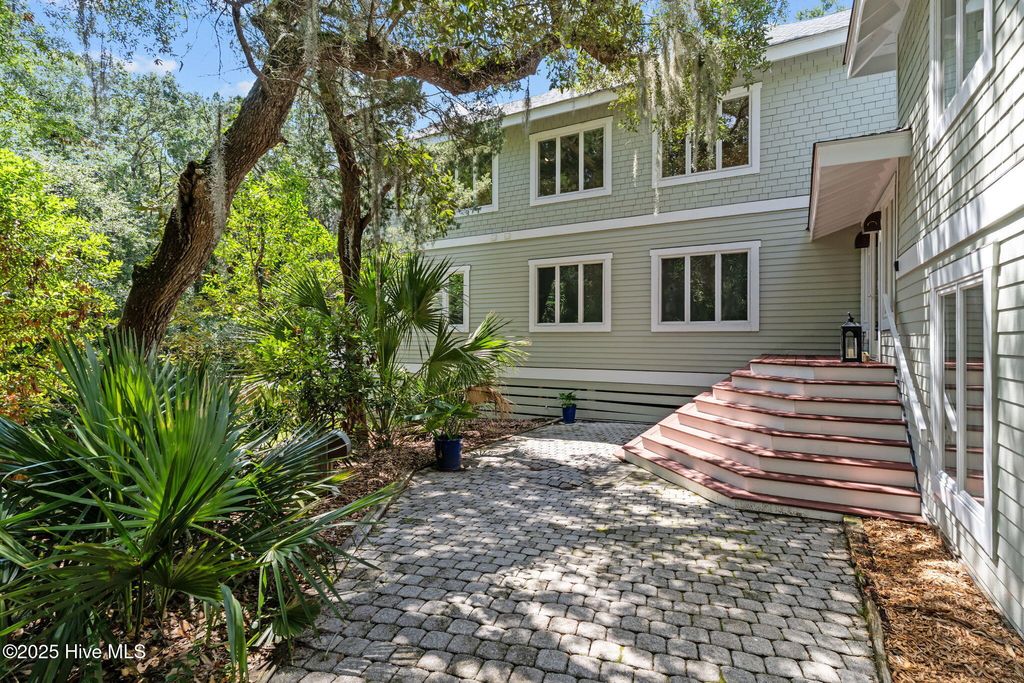 Photo of 112 Edward Teach Wynd, Bald Head Island, NC 28461 (MLS # 100526734)