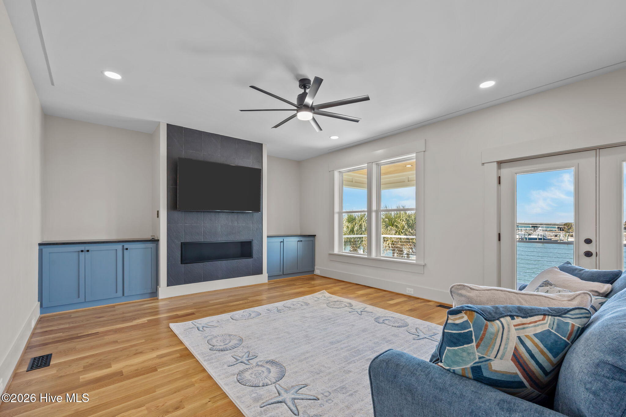 208 Radio Island Road