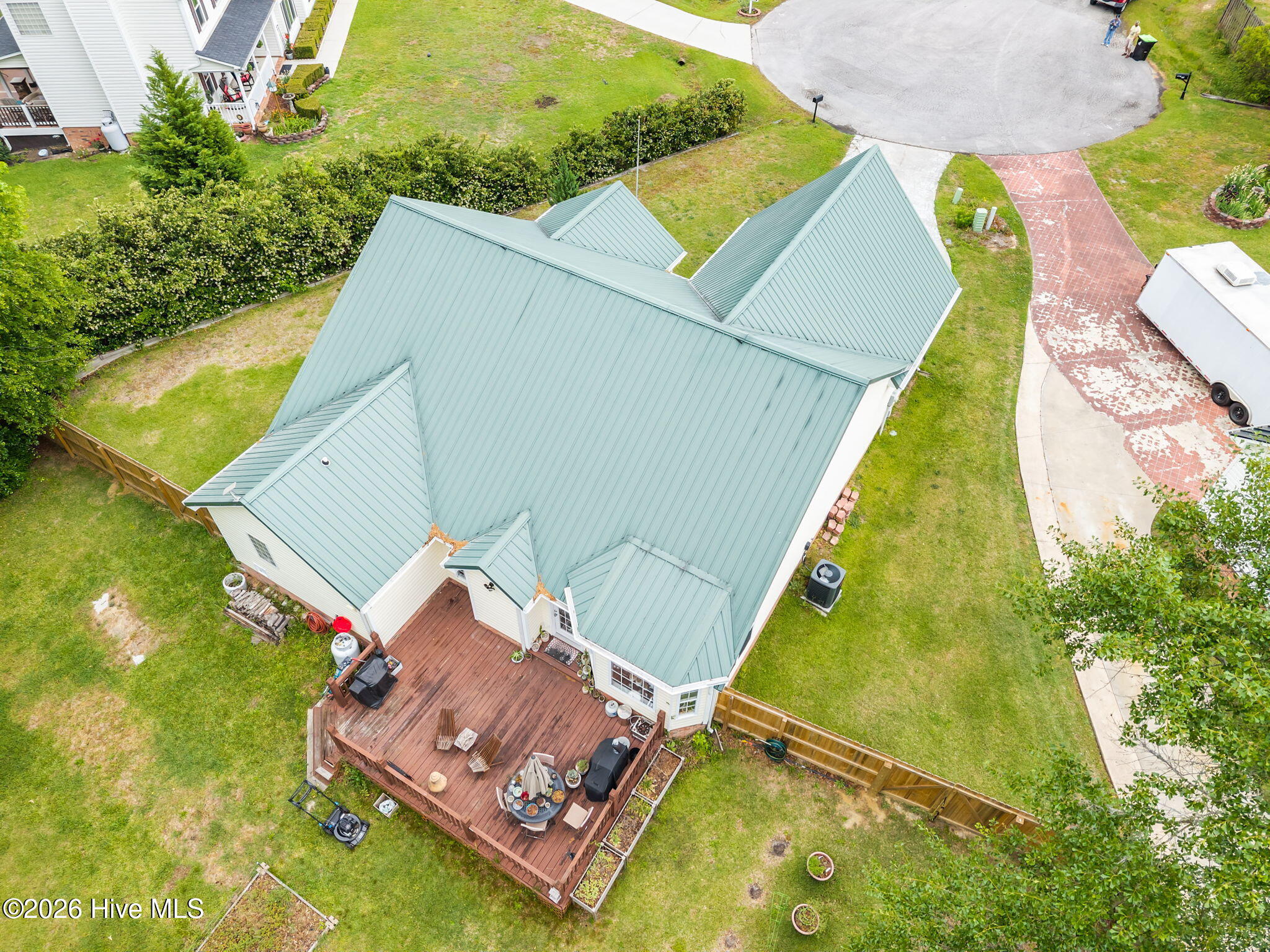 405 W Regent Court
