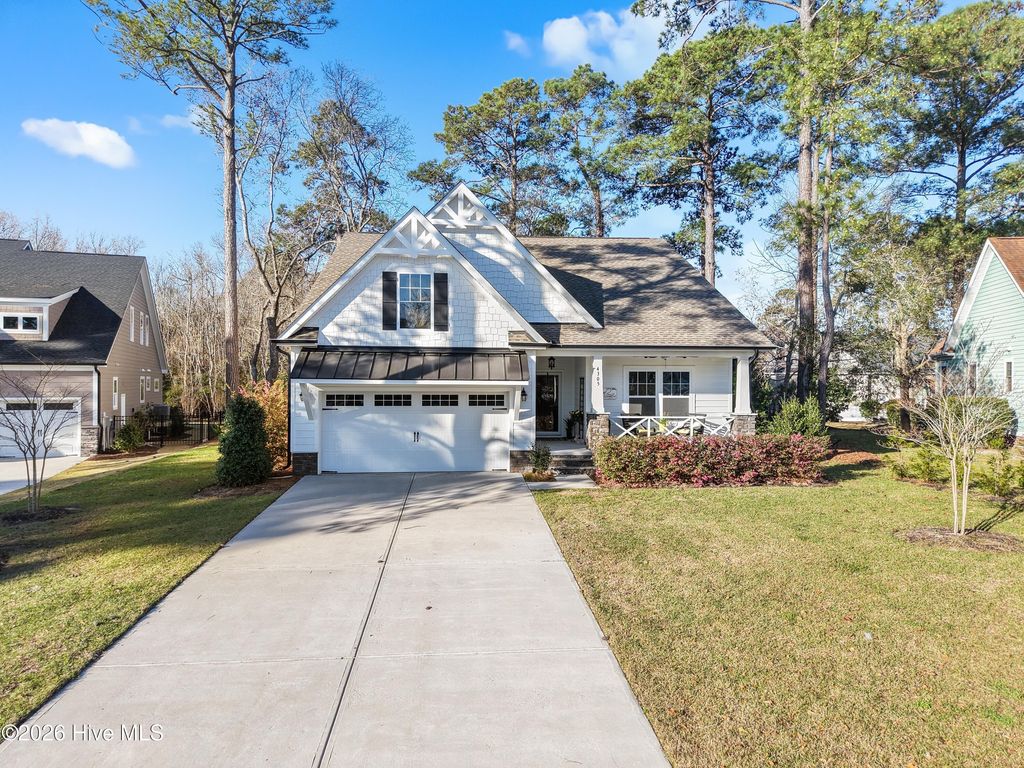 Photo of 4305 Shelter Cove SE, Southport, NC 28461 (MLS # 100561592)