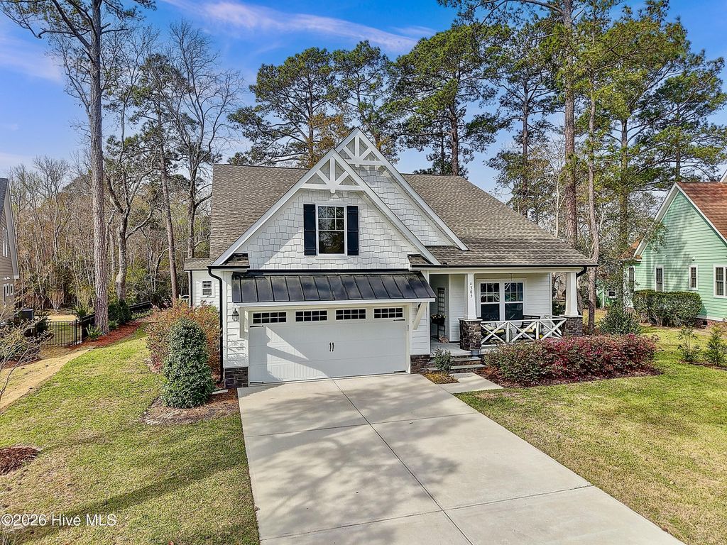 Photo of 4305 Shelter Cove SE, Southport, NC 28461 (MLS # 100561592)