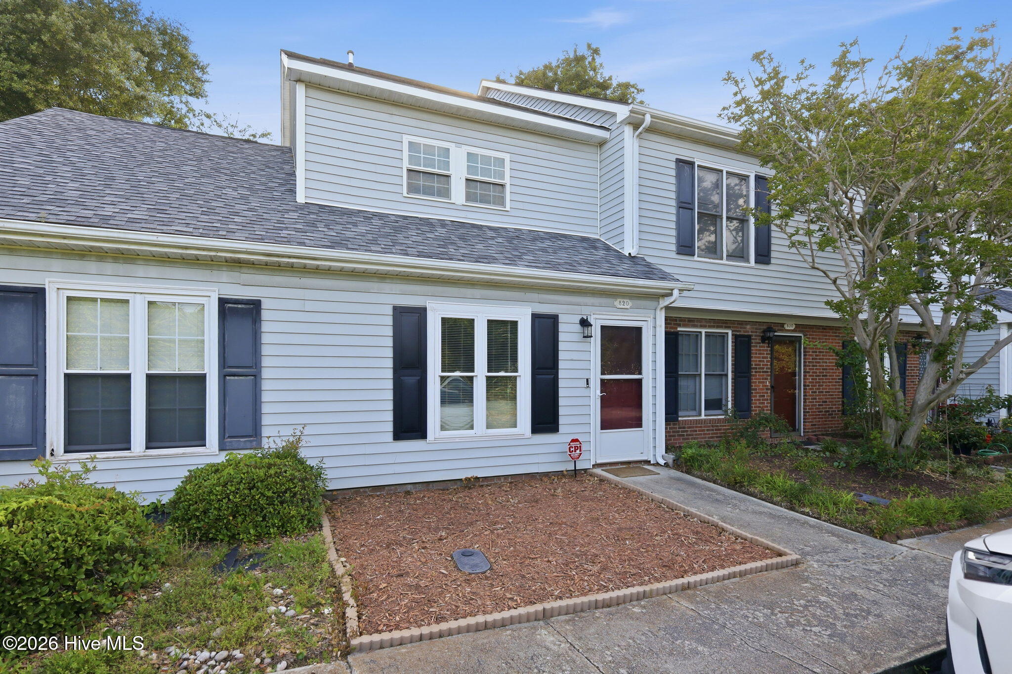 3200 Crystal Oaks Lane 820
