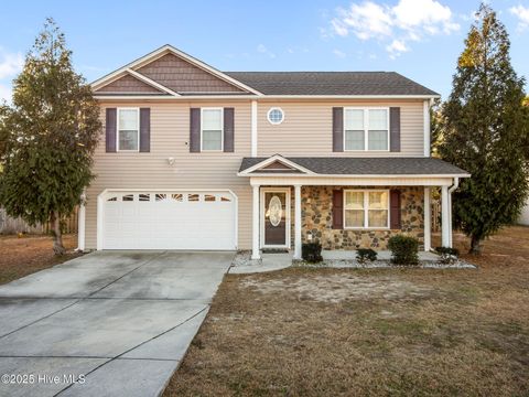 Photo of 513 Aberdineshire Court, Hubert, NC 28539 (MLS # 100545708)