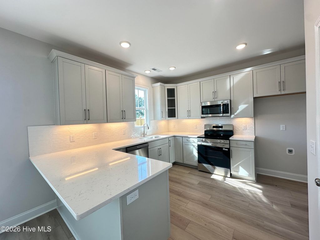 Photo of 28 S Bandwheel Way, Hampstead, NC 28443 (MLS # 100528883)