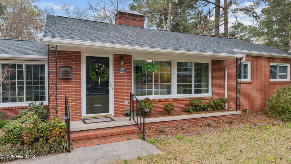 Photo of 1303 West Road, Kinston, NC 28501 (MLS # 100560063)