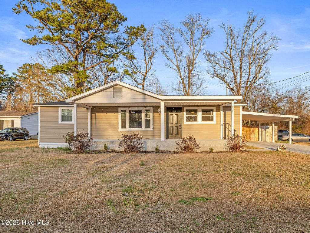 Photo of 204 Fifth Avenue, Jacksonville, NC 28546 (MLS # 100558939)