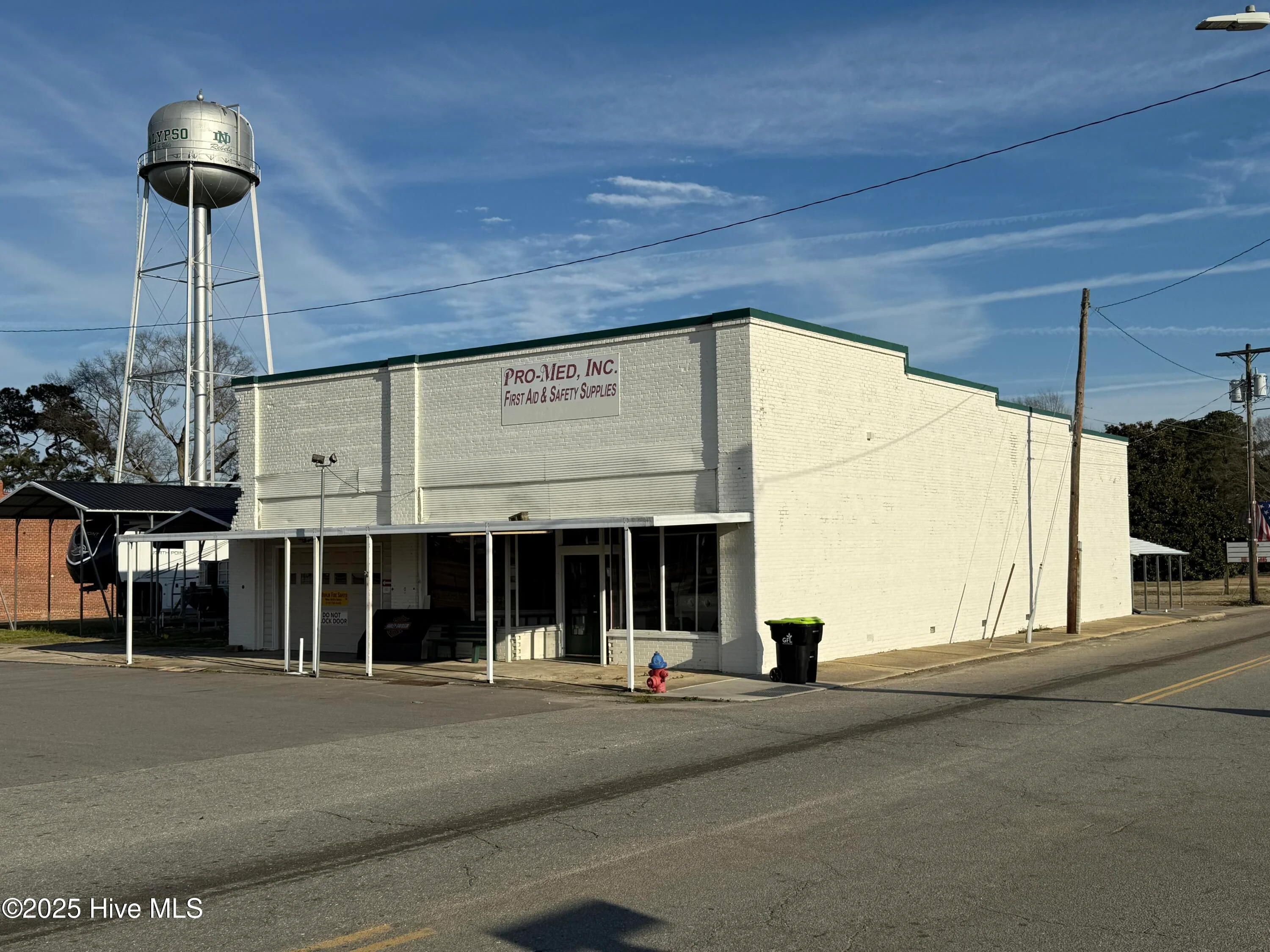 102 NE East Center Street, Calypso, NC, 28325