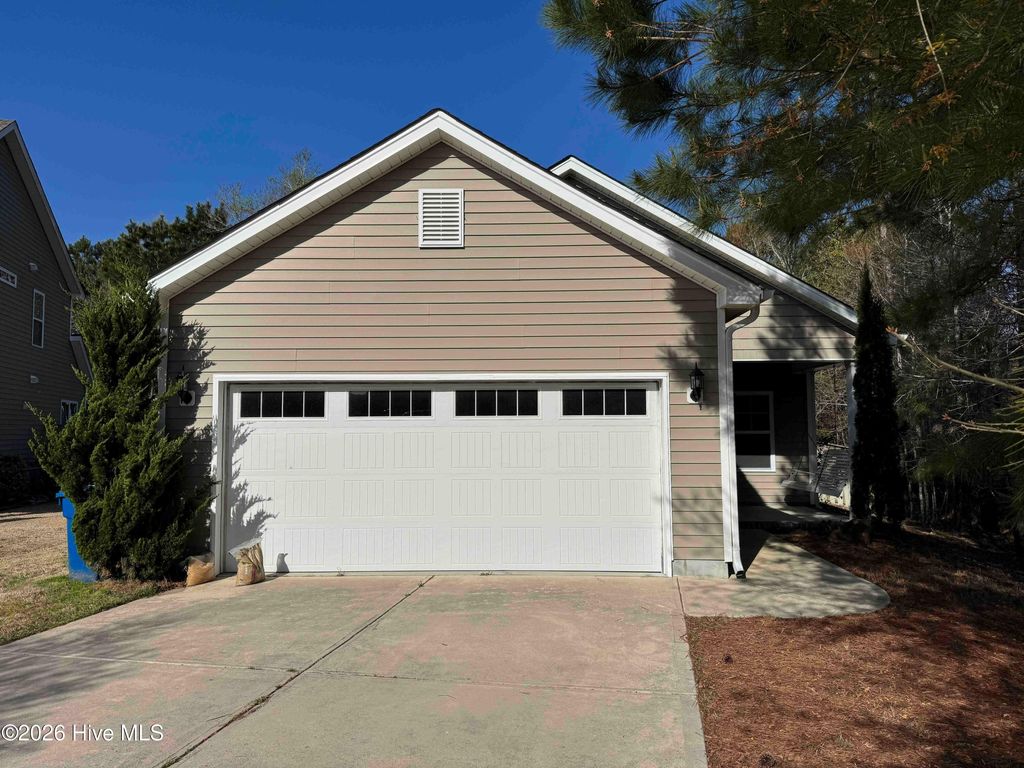 Photo of 315 Long Pond Drive, Sneads Ferry, NC 28460 (MLS # 100563909)