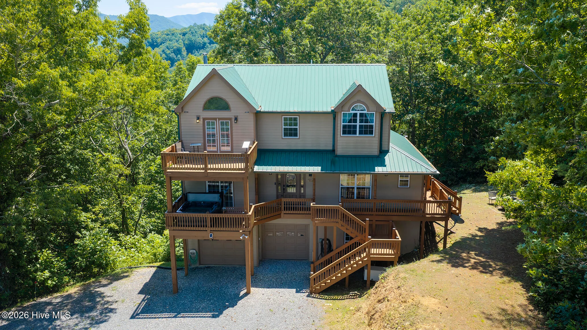 135 Eagles Nest Road, Fontana Dam, NC, 28733