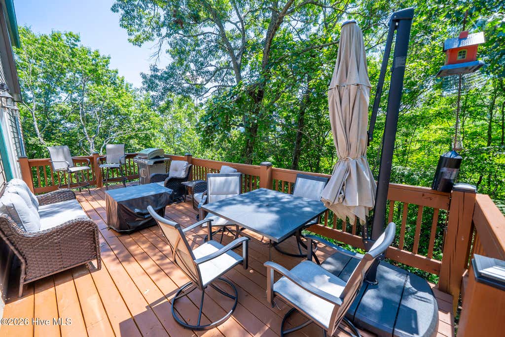 Photo of 135 Eagles Nest Road, Fontana Dam, NC 28733 (MLS # 100594757)