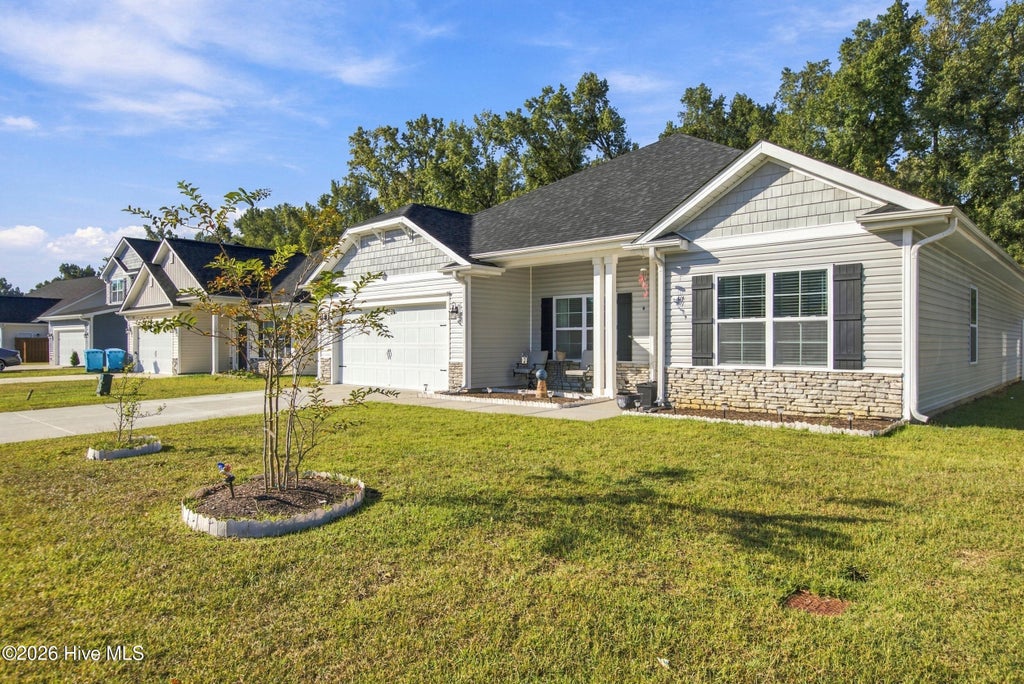 Photo of 715 Greenwich Place, Richlands, NC 28574 (MLS # 100607519)