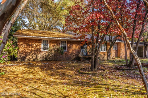 Homes For Sale - 806 Currie Street<br/> Carthage, NC 28327