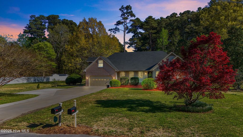 Photo of 201 Gaston Drive, Elizabeth City, NC 27909 (MLS # 100564986)