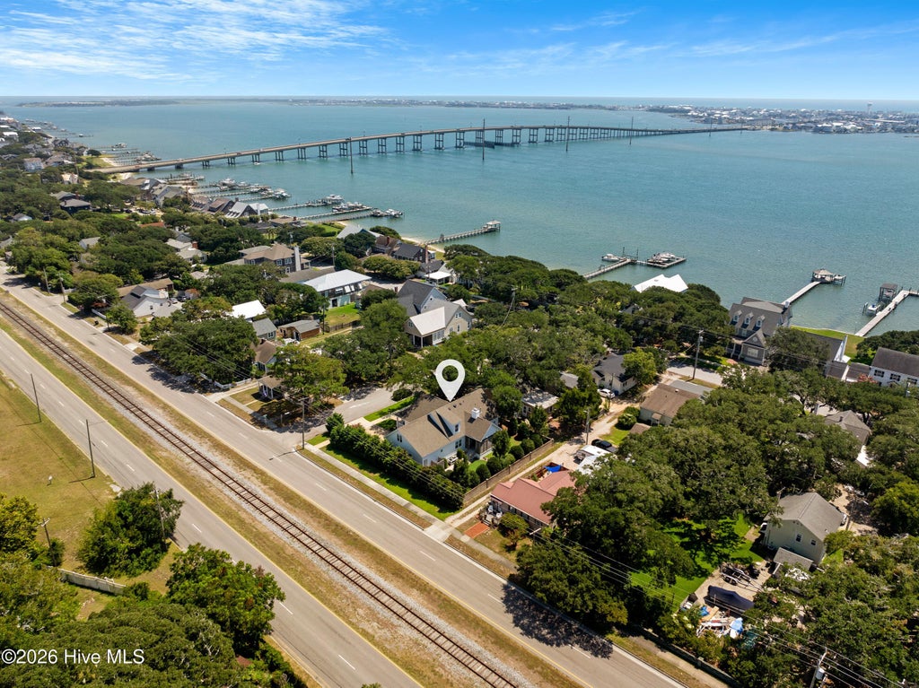 Photo of 100 S 27th Street, Morehead City, NC 28557 (MLS # 100599557)