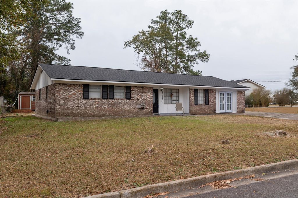 Photo of 1914 Collierwood Way, Augusta, GA 30906 (MLS # 549903)