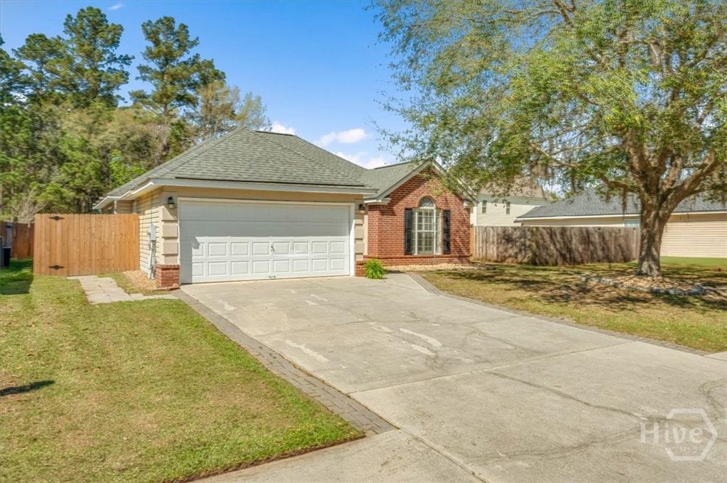 Photo of 331 Laurel Hill Circle, Richmond Hill, GA 31324 (MLS # SA351685)