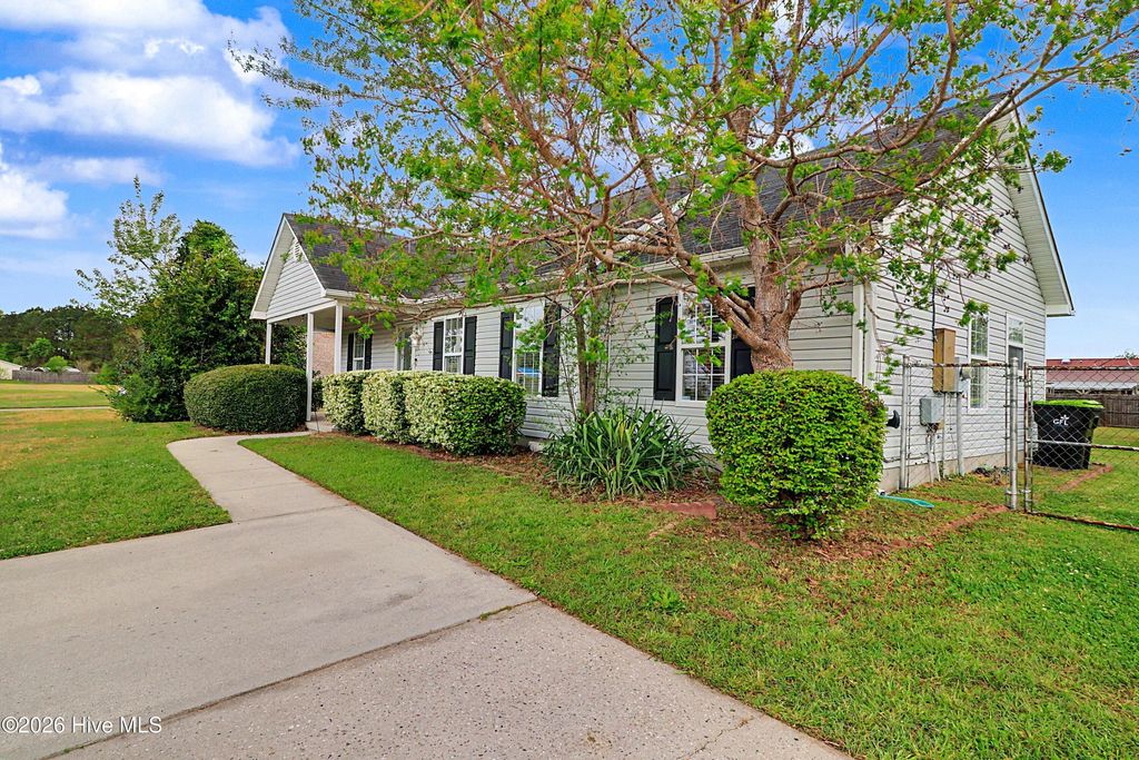 Photo of 3107 Harvest Road, Castle Hayne, NC 28429 (MLS # 100564636)