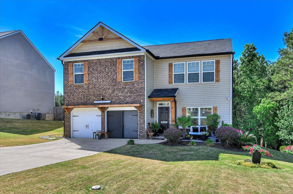 Photo of 1528 Oglethorpe Drive, Hephzibah, GA 30815 (MLS # 555501)