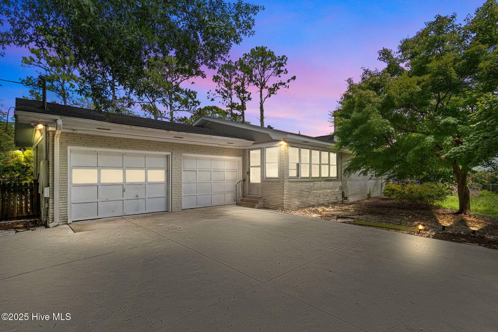 Photo of 5130 Oriole Drive, Wilmington, NC 28403 (MLS # 100525803)