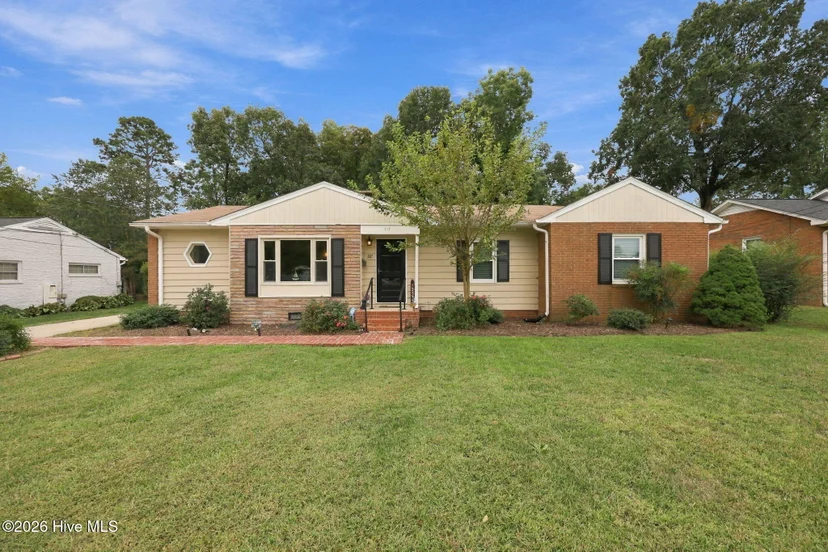 517 E Pine Street, photo 1 of 36