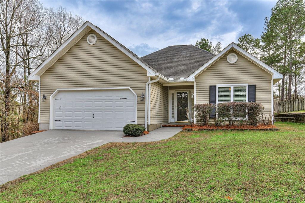 Photo of 1971 Shoreline Drive, Grovetown, GA 30813 (MLS # 552726)