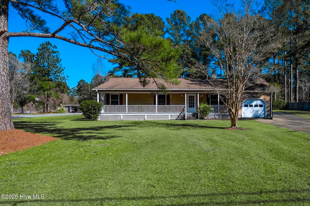 Photo of 4470 Wilcox Road, New Bern, NC 28562 (MLS # 100552106)