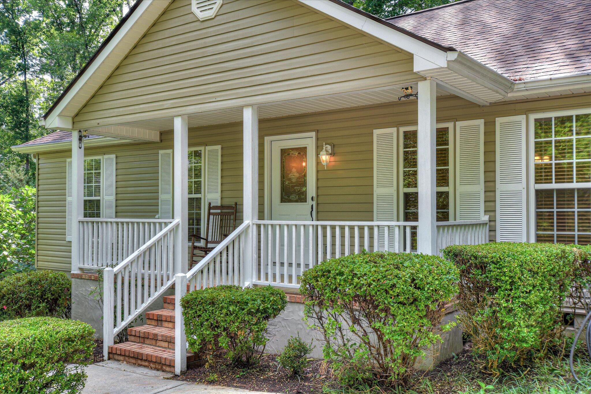 160 Crescent Drive