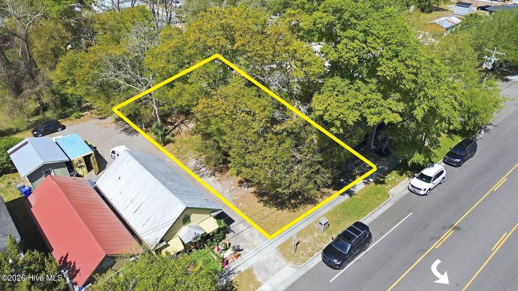 Photo of 413 N Howe Street, Southport, NC 28461 (MLS # 100567964)