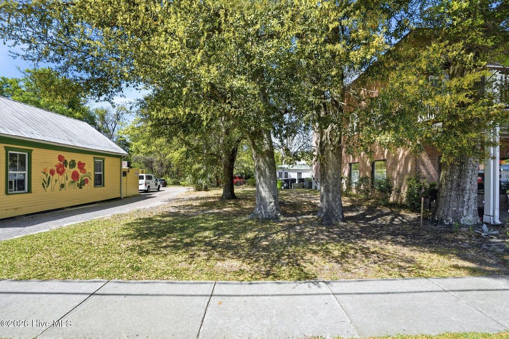 Photo of 413 N Howe Street, Southport, NC 28461 (MLS # 100567964)