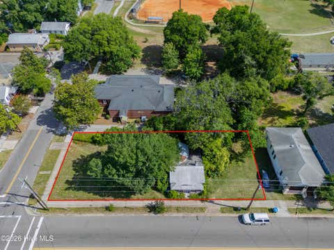 Tiny photo for 805 Castle Street, Wilmington, NC 28401 (MLS # 100579979)