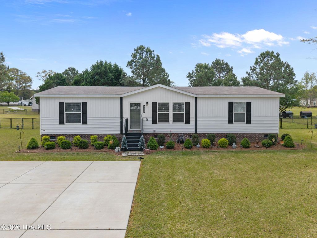 Photo of 3008 Masters Drive, La Grange, NC 28551 (MLS # 100561927)