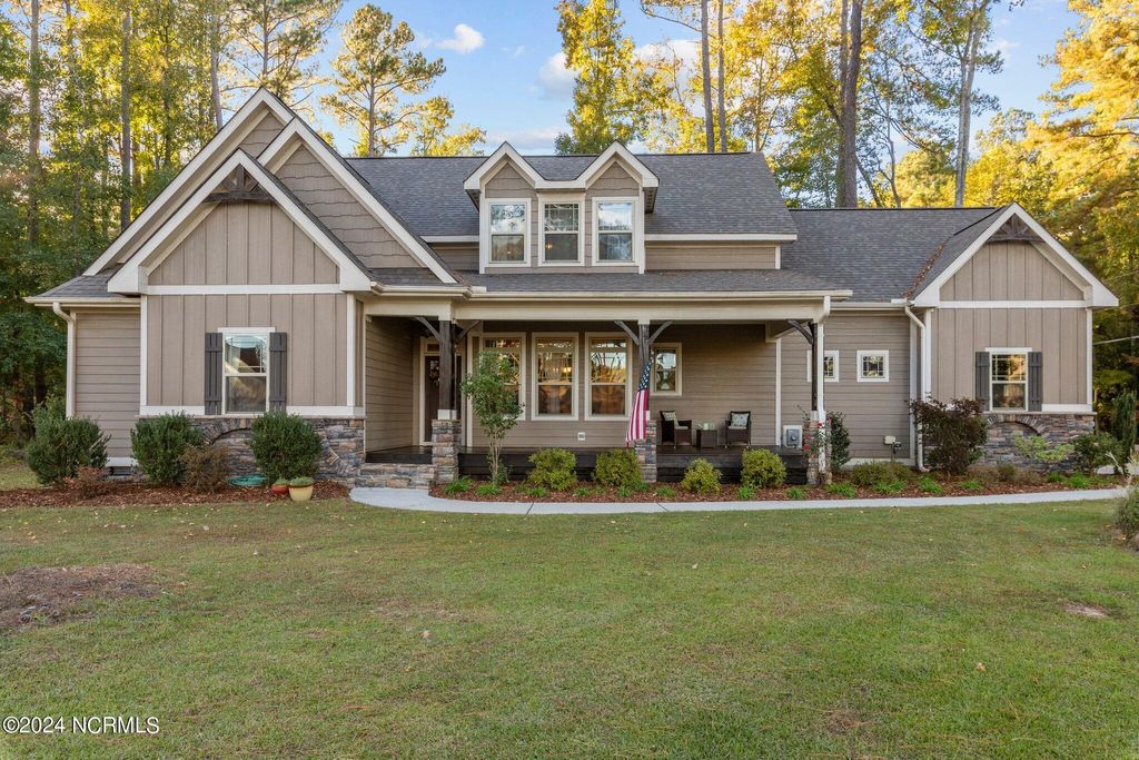 Photo of 2 Thagard Lane, Whispering Pines, NC 28327 (MLS # 100527525)