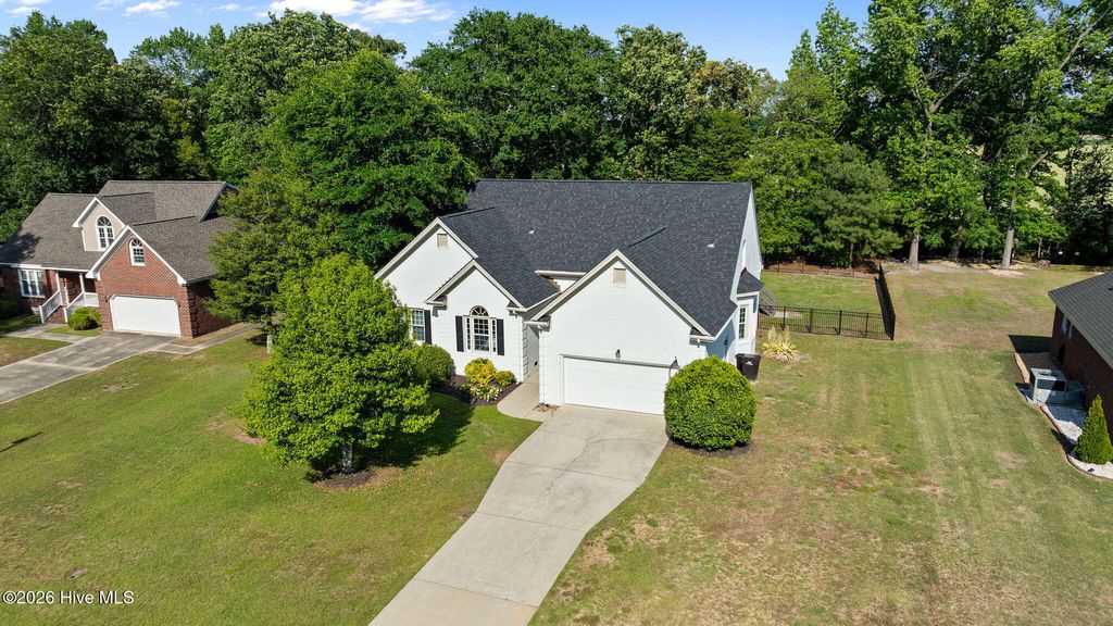 Photo of 210 Creekside Drive, Goldsboro, NC 27534 (MLS # 100571150)