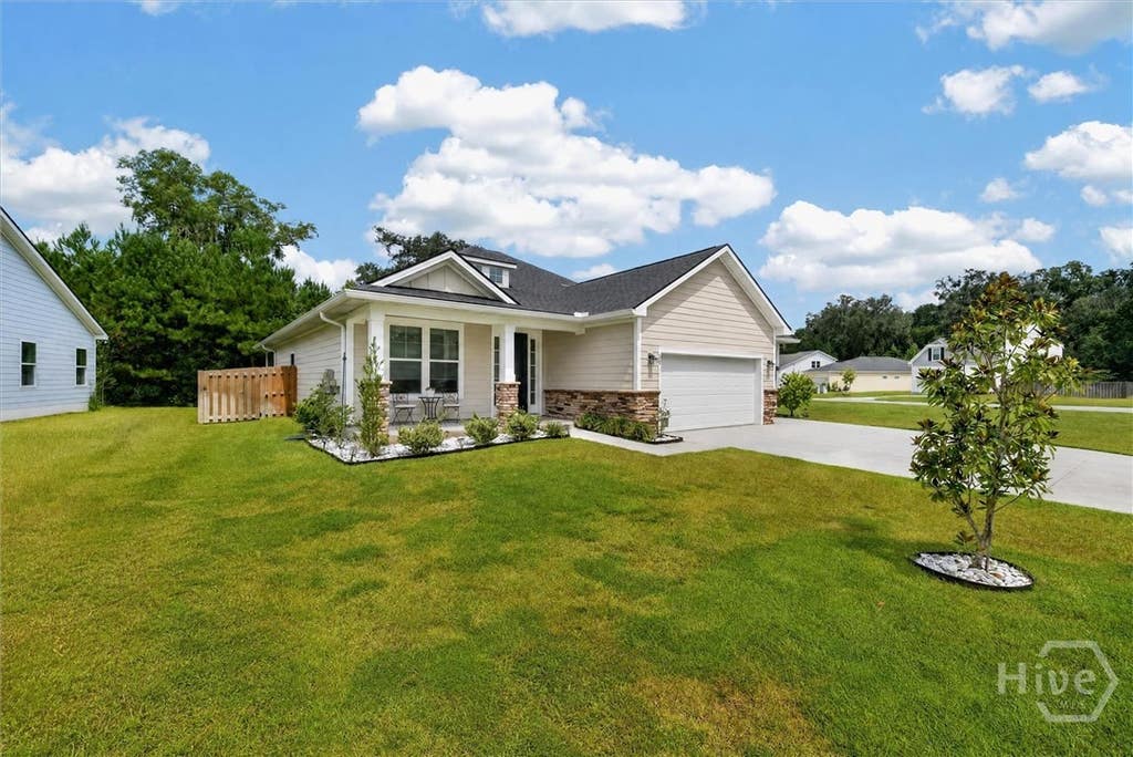 Photo of 20 Nettleton Lane, Richmond Hill, GA 31324 (MLS # SA362063)