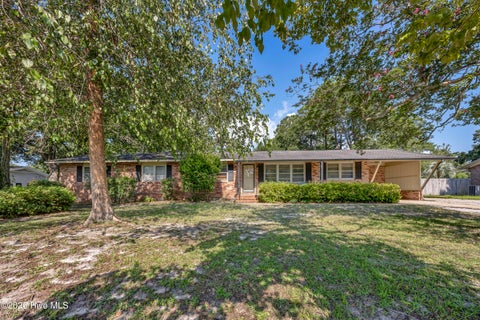 Homes For Sale - 318 Englewood Drive<br/> Wilmington, NC 28409