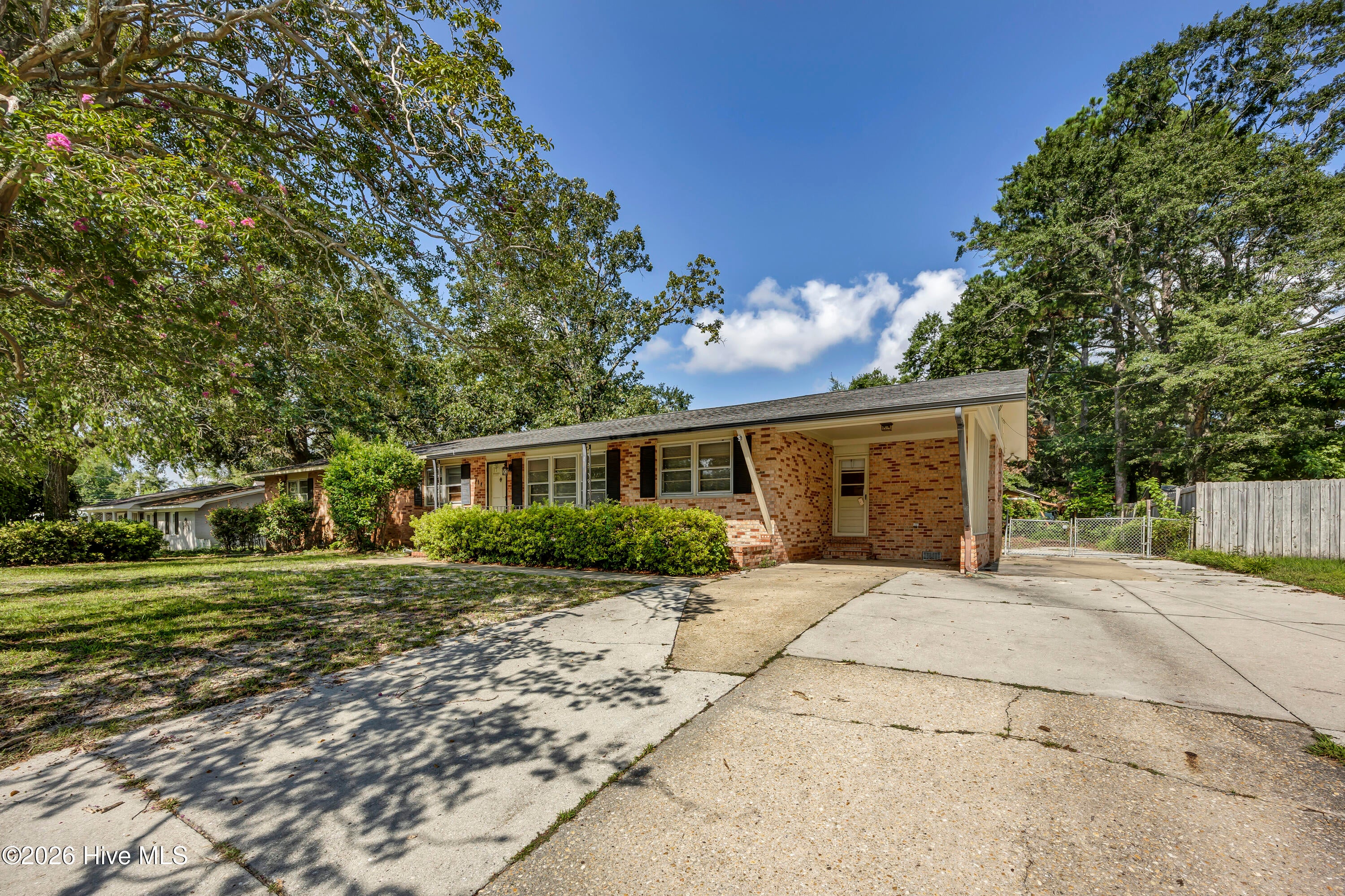 318 Englewood Drive