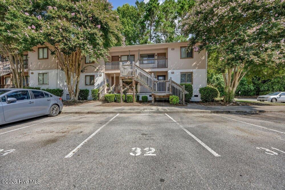 Photo of 522 S Kerr Avenue #Apt 32, Wilmington, NC 28403 (MLS # 100598070)