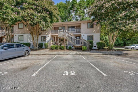 Tiny photo for 522 S Kerr Avenue #Apt 32, Wilmington, NC 28403 (MLS # 100598070)