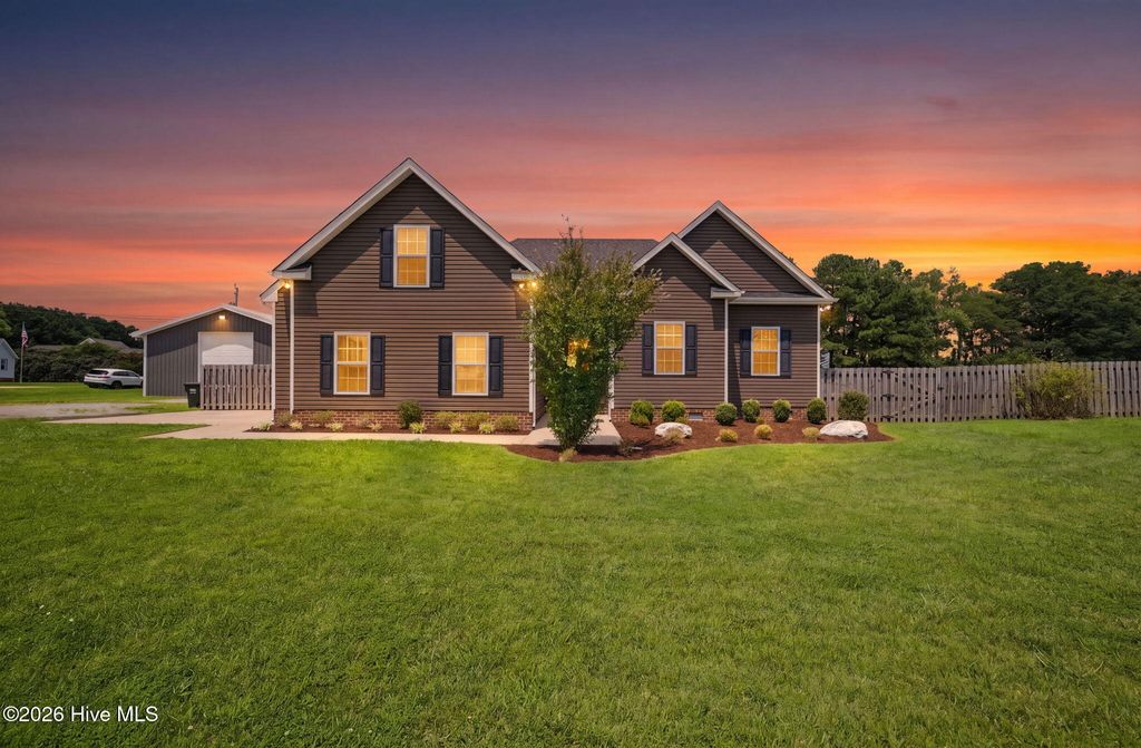 Photo of 103 Copeland Drive, Moyock, NC 27958 (MLS # 100587916)